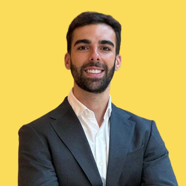 Profile photo of agent Rodrigo Álvarez